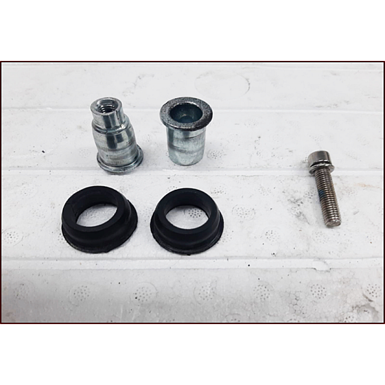 Set bucșă fixare furcă G-Klass